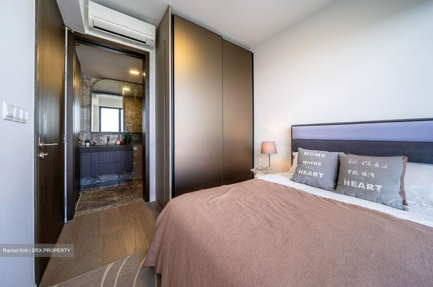 Avenue South Residence (D3), Apartment #577585351
